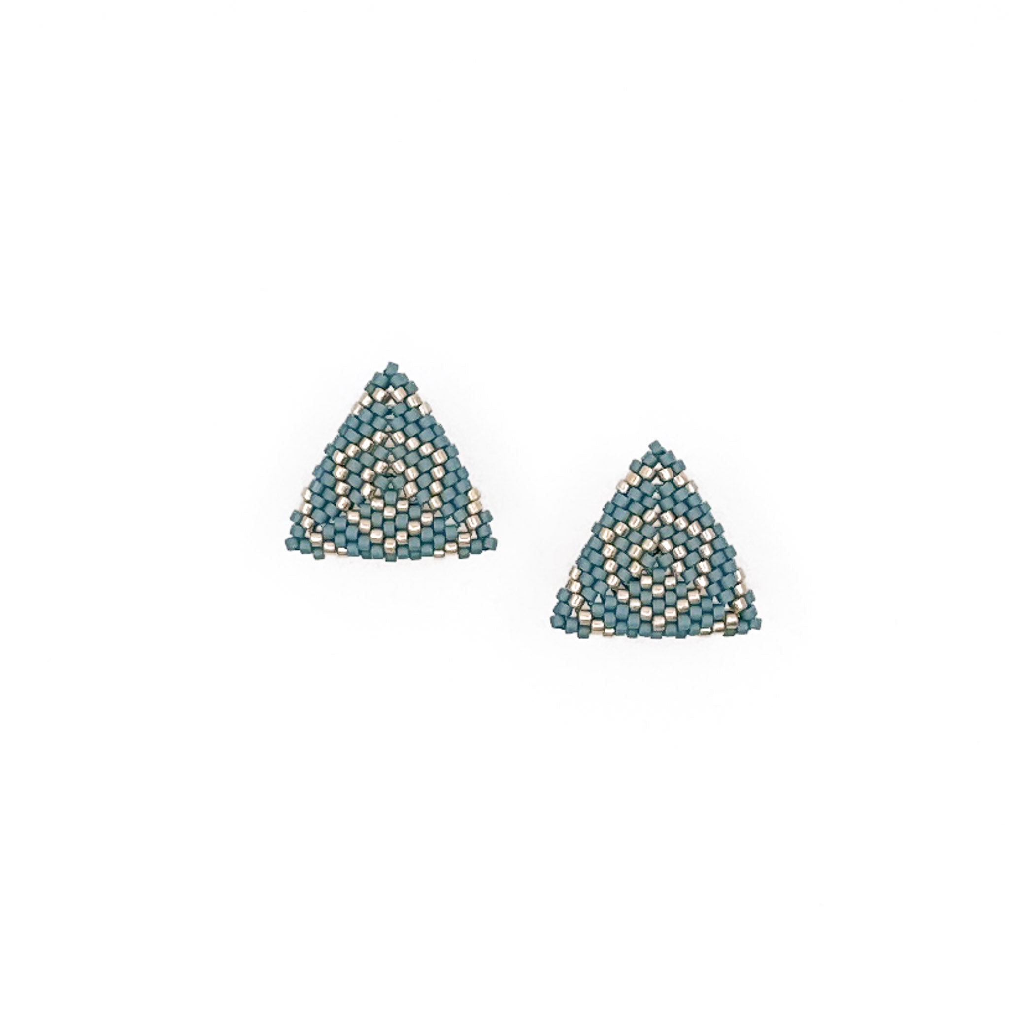 Clue - midi stud or clip-on earrings