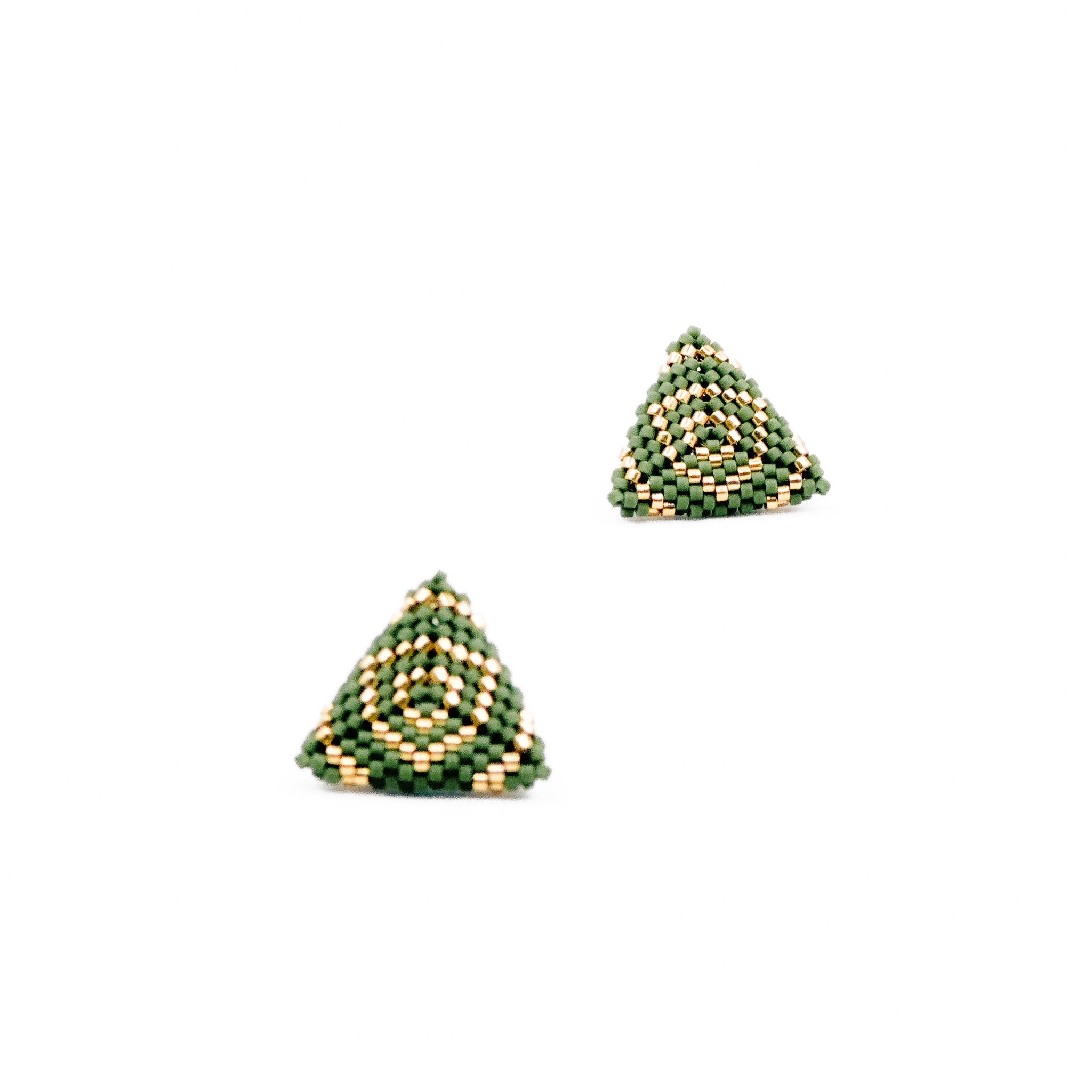 Clue - midi stud or clip-on earrings