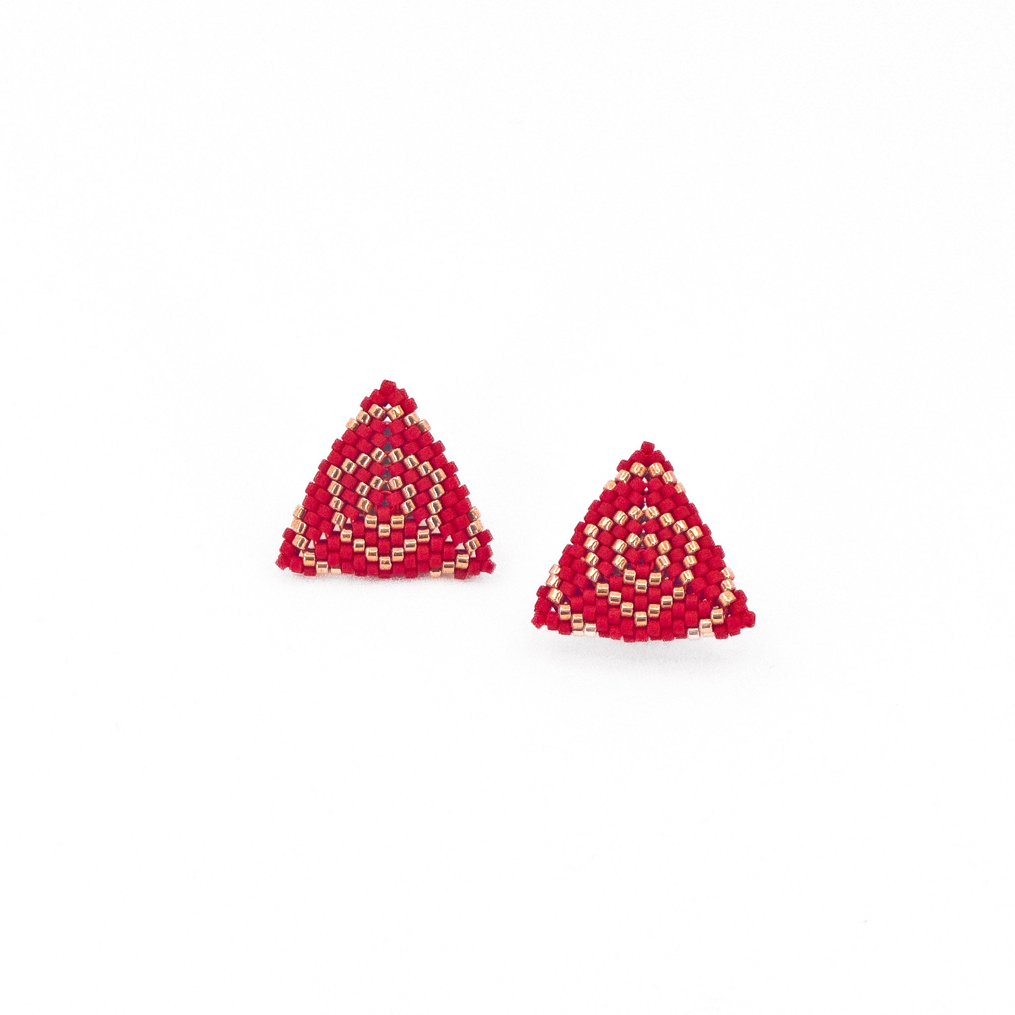 Clue - midi stud or clip-on earrings