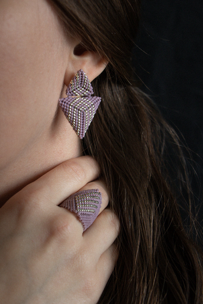 Motive - statement ring