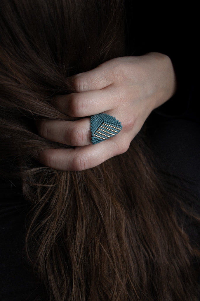 Motive - statement ring