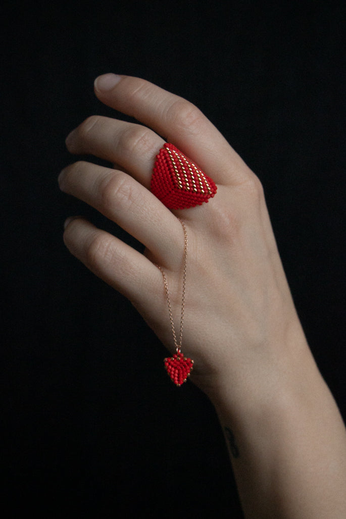 Motive - statement ring
